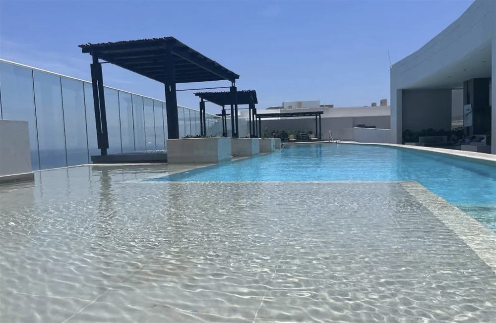 Piscina del último piso